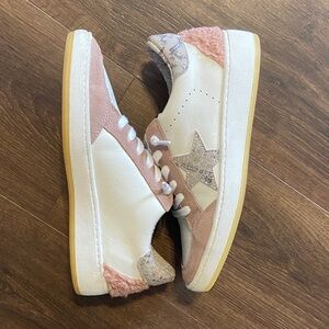 Vintage Havana White and Pink Sneakers